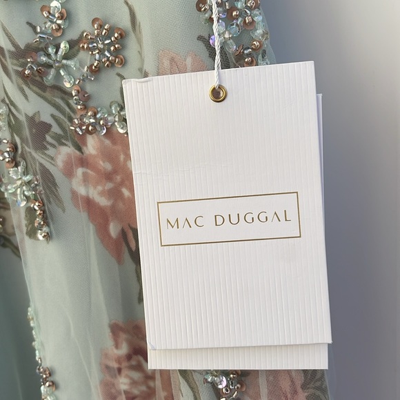 Mac Duggal - Blue Multi Floral Flutter Sleeve V-Neck Maxi Dress - Size 10 - Picture 14 of 17